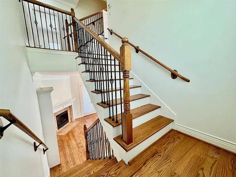 4507 Crawford St — Photo 25
