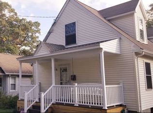 21 Connecticut Ave, Enfield, CT 06082