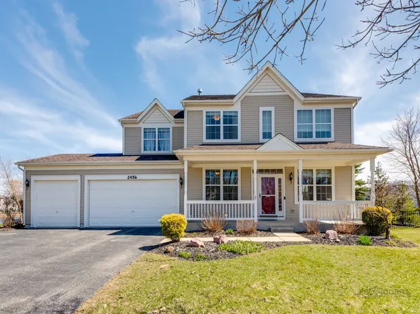 2456 Waterside Ct, Wauconda, IL 60084