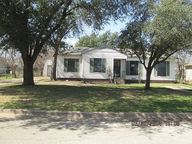 1st image of 209 NE 37th St