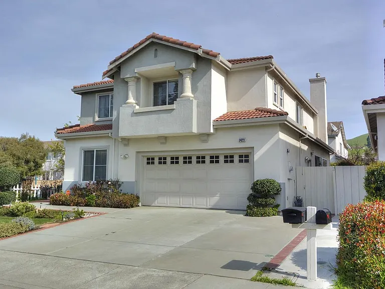 34221 Torrey Pine Ln — Photo 1