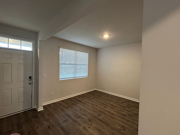 3rd image of 7261 Scotlyn Way