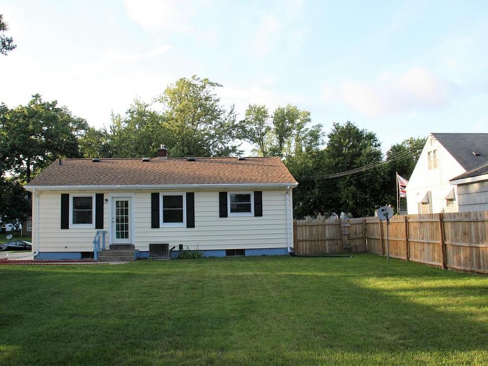 2nd image of 524 Jean Ln