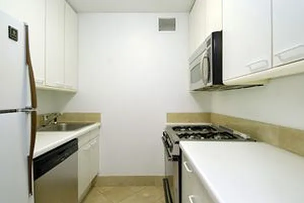 Sold by Douglas Elliman | media 20