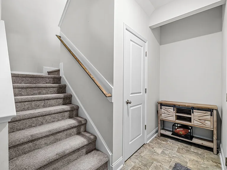 842 Tuscarora Trl — Photo 39