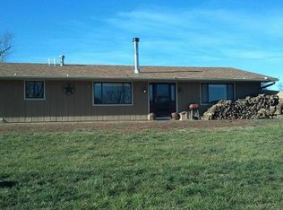 6880 246th Rd, Circleville, KS 66416