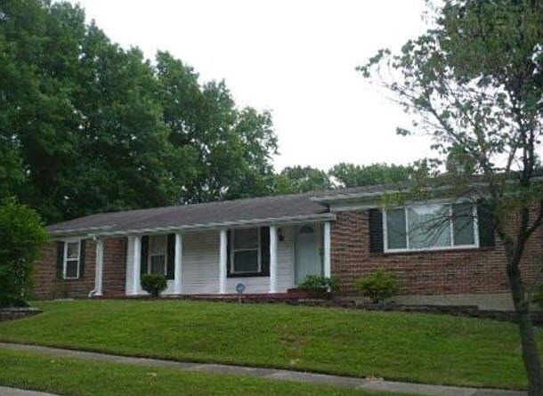 2nd image of 2 Crookham Ct