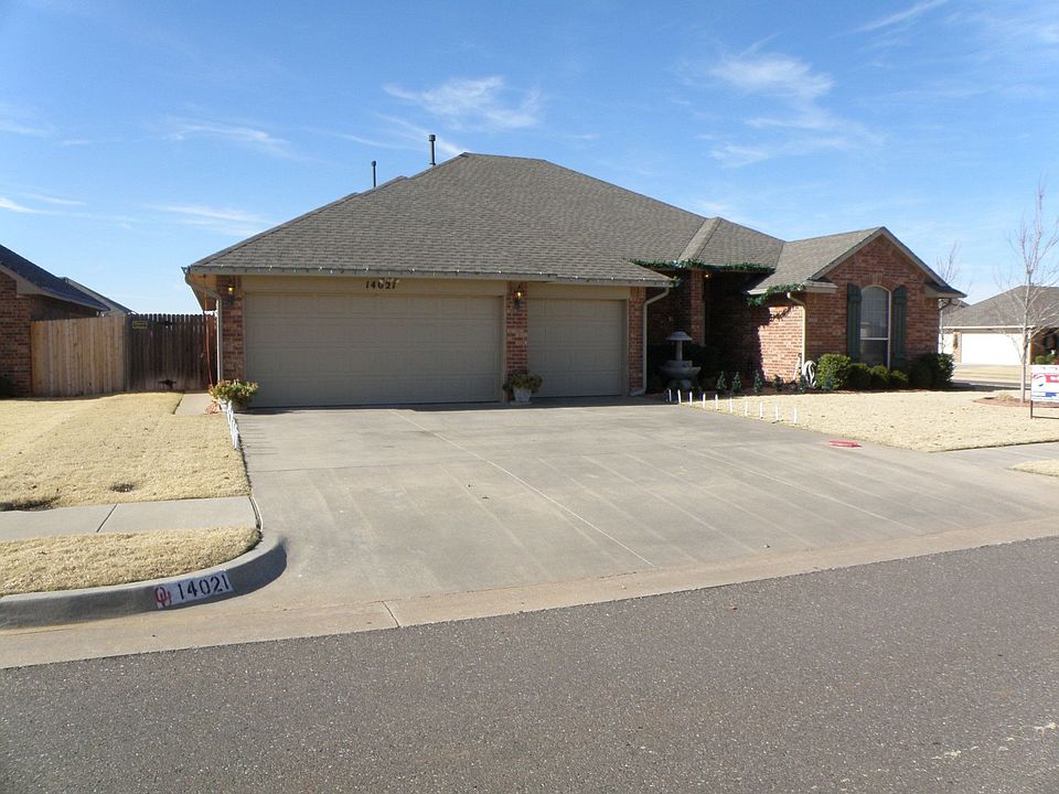 Home for Sale in Yukon, Oklahoma $179,900