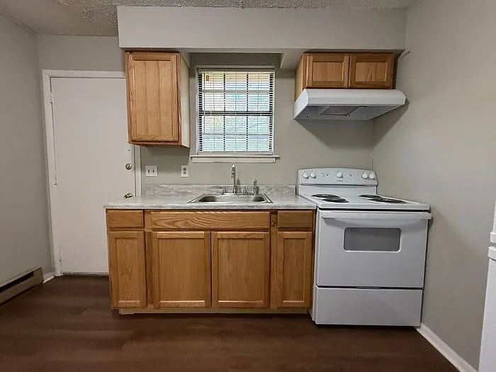 2303 Burns St #A — Photo 8