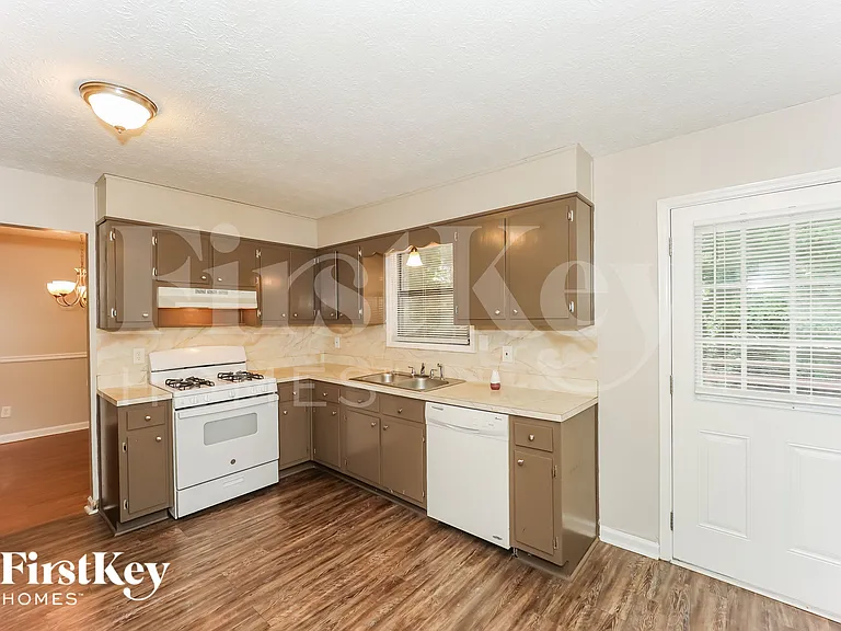 3070 Creel Rd — Photo 6