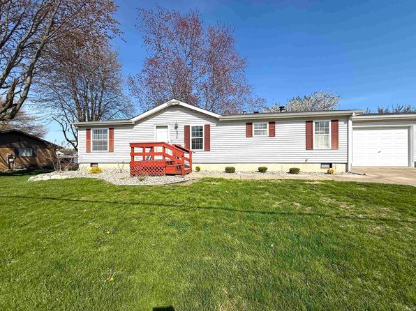 2016 Sunset Dr, Warsaw, IN 46580
