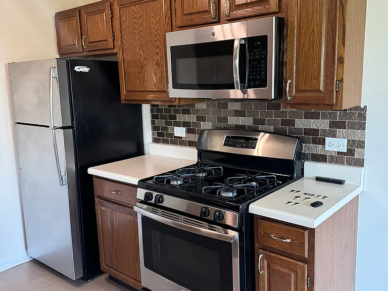 636 Mallard Ct #2D — Photo 7