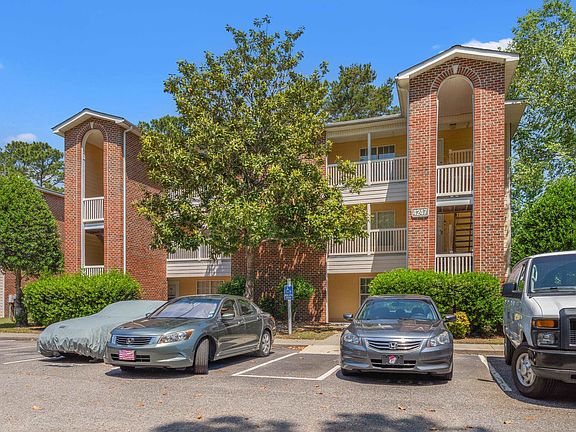 2nd image of 4247 Villas Dr. #402