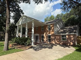 8215 Twining Oaks Ln, Spring, TX 77379