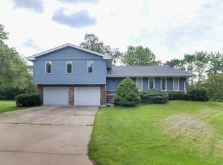 117 Parkview Dr, Bloomington, IL