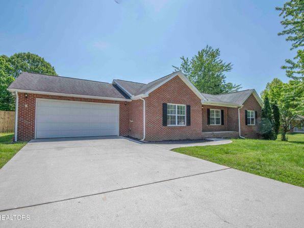 145 Hillsborough Ln, Lenoir City, TN 37772