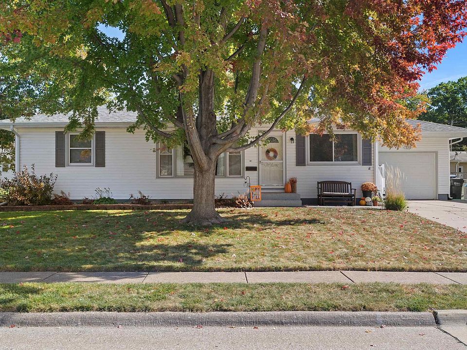 1st image of 3805 N Linwood Ave