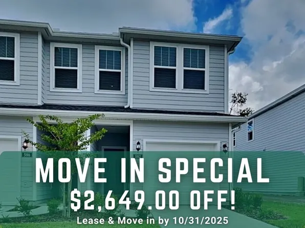 582 Holly Lakes Dr, Orange Park, FL 32073