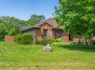 3327 Nelson Rd, Oshkosh, WI 54904