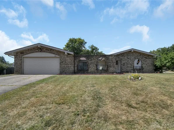 912 Kenbrook Dr, Vandalia, OH 45377