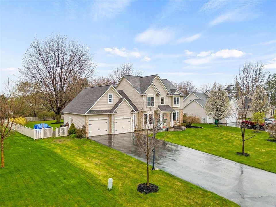 215 Gallant Fox Ln, ster, NY 14580 Zillow