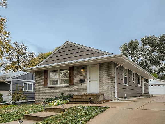 Welcome home! Full remodeled 4 Bedroom 2 Bath home located in Saint Louis Park, MN.