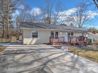 5 Glen Meadows Rd #1, Arden, NC 28704