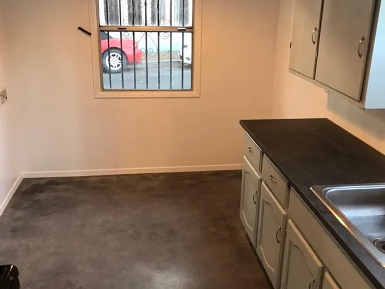 2940 Ballard St — Photo 2