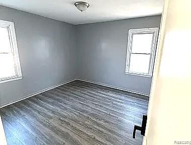 5th image of 6730 Archdale St