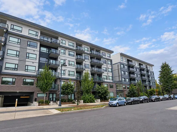 10777 138th St #217, Surrey, BC V3T 5E3