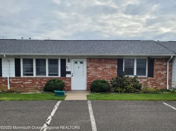 4 Ohio Court #243, Matawan, NJ 07747