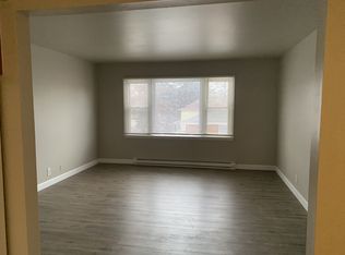 639 N View St, Aurora, IL 60506