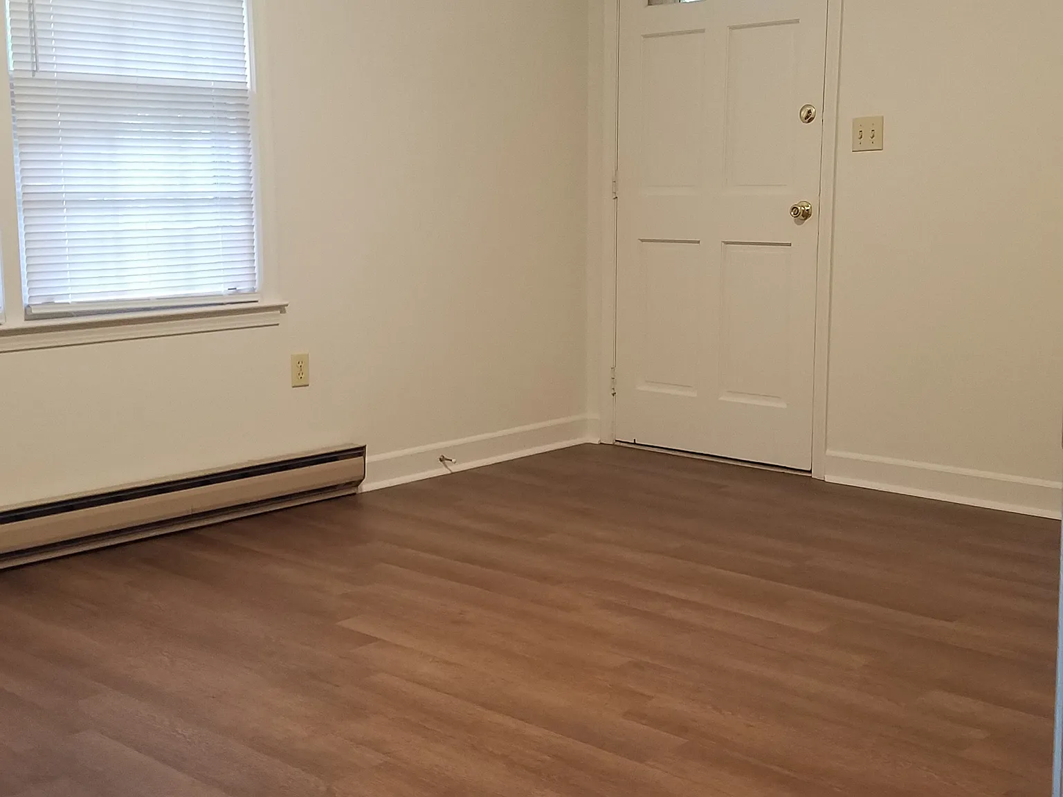 2 bed, 850 sqft, $995 — Photo 4