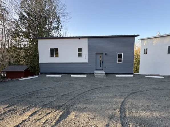 1690 SE Crescent Dr, Shelton, WA 98584