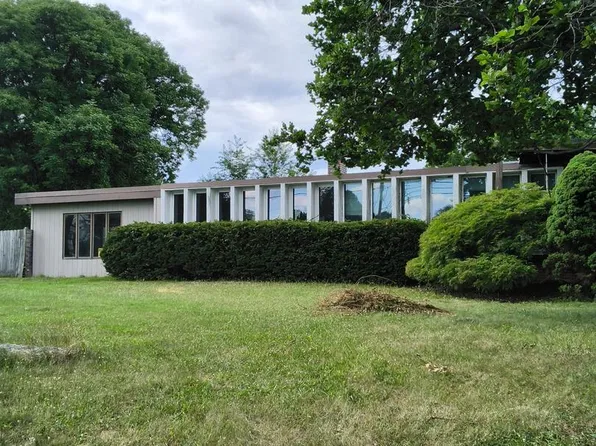 691 Keckler Rd, Harrisburg, PA 17111