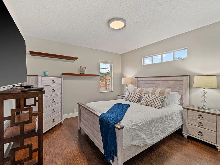 33 Monterey Pointe Dr — Photo 24