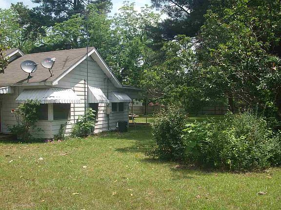 2nd image of 500 N Bowie St