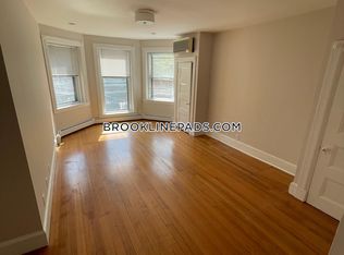 9 Regent Cir #6, Brookline, MA 02445