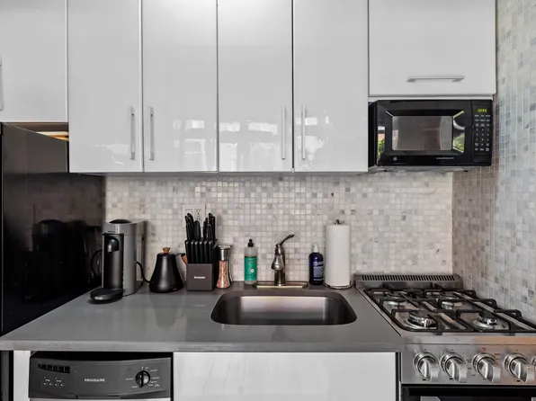 10 Charles Street image 12 of 25