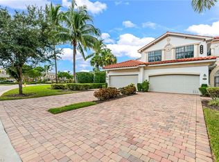 3149 Aviamar Cir APT 111, Naples, FL 34114
