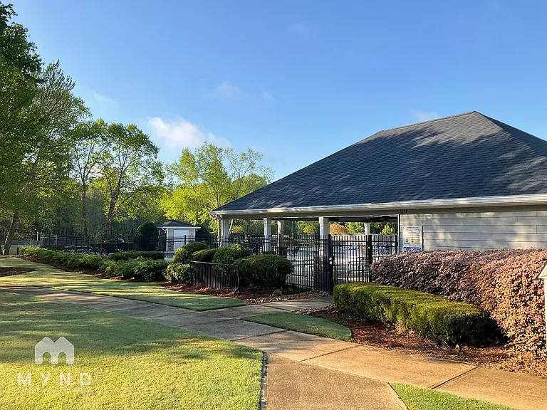 1220 Downyshire Dr — Photo 32