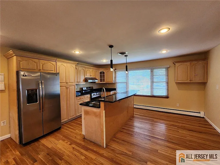 968 New Dover Rd — Photo 4