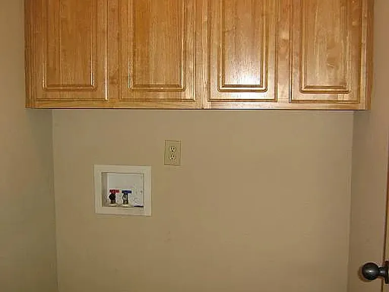 516 Tenison Ln — Photo 6