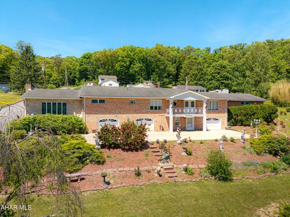 136 Valley View Rd, Bedford, PA 15522
