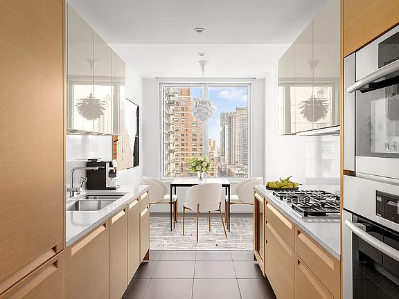 3rd image of 255 E 74th St APT 14B