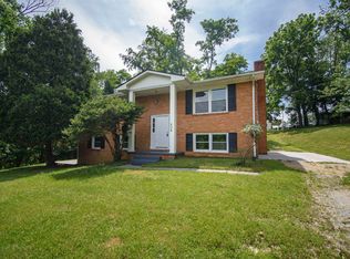 806 5th St, Radford, VA 24141