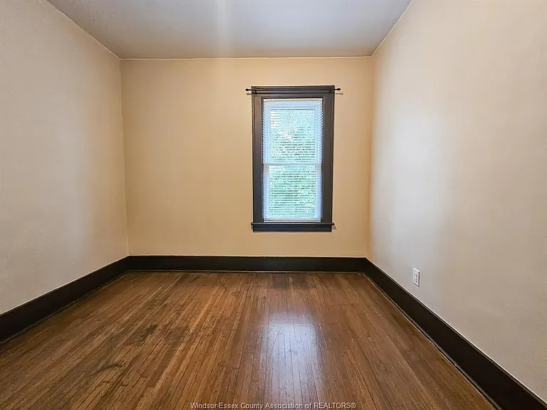 1342 Parent Ave #UPPER — Photo 12