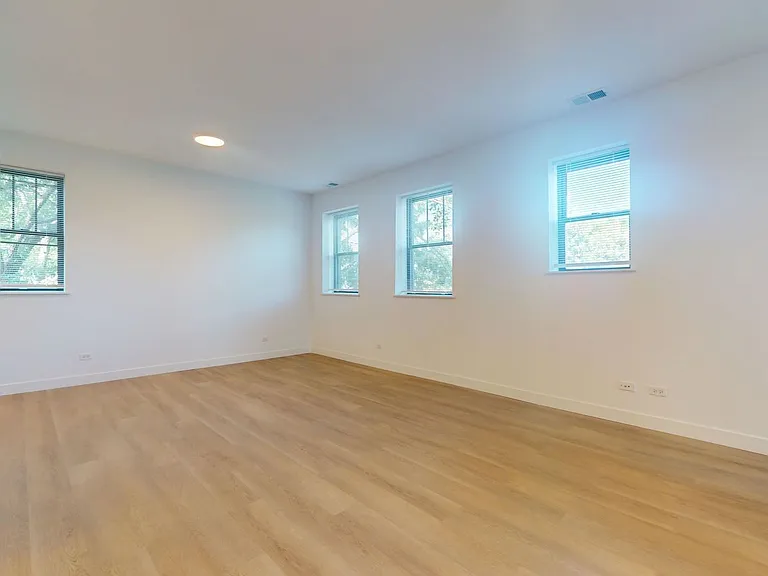 Dining/Living room