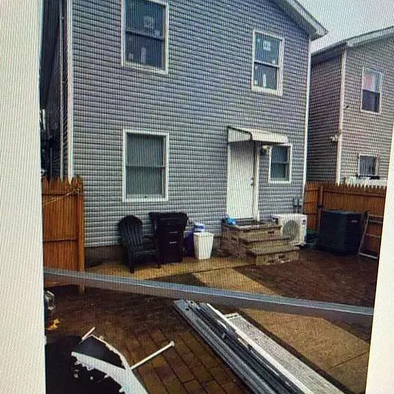 597 Orange St #1 — Photo 4