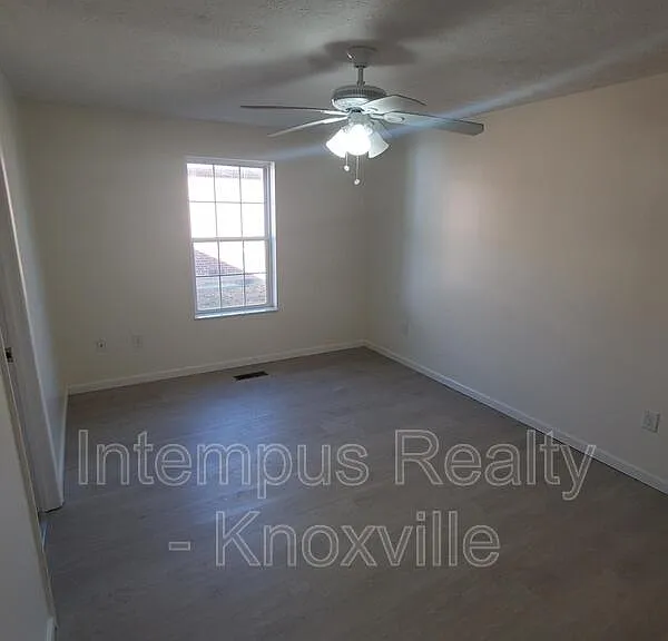 306 Joshua Landing Ct — Photo 25